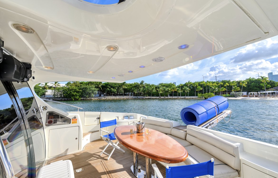 70ft Azimut DV