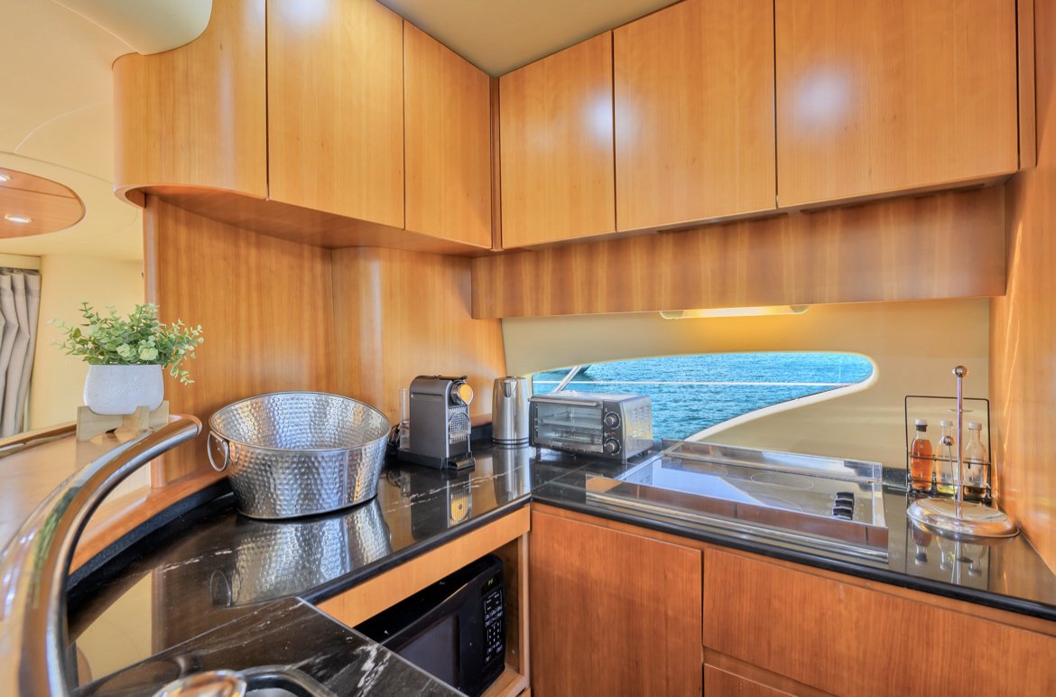70ft Azimut DV