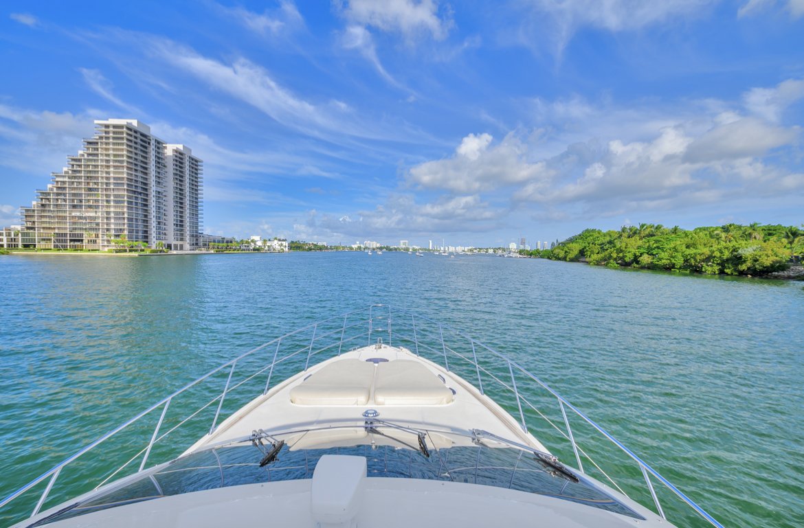 70ft Azimut DV