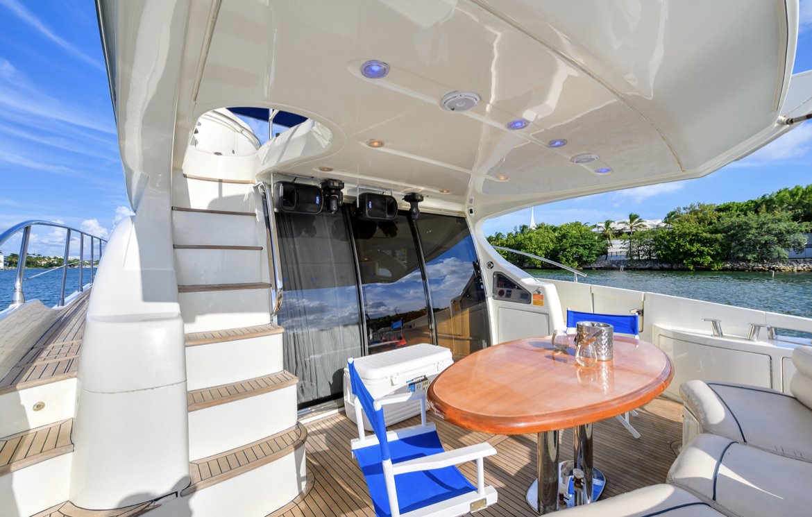 70ft Azimut DV
