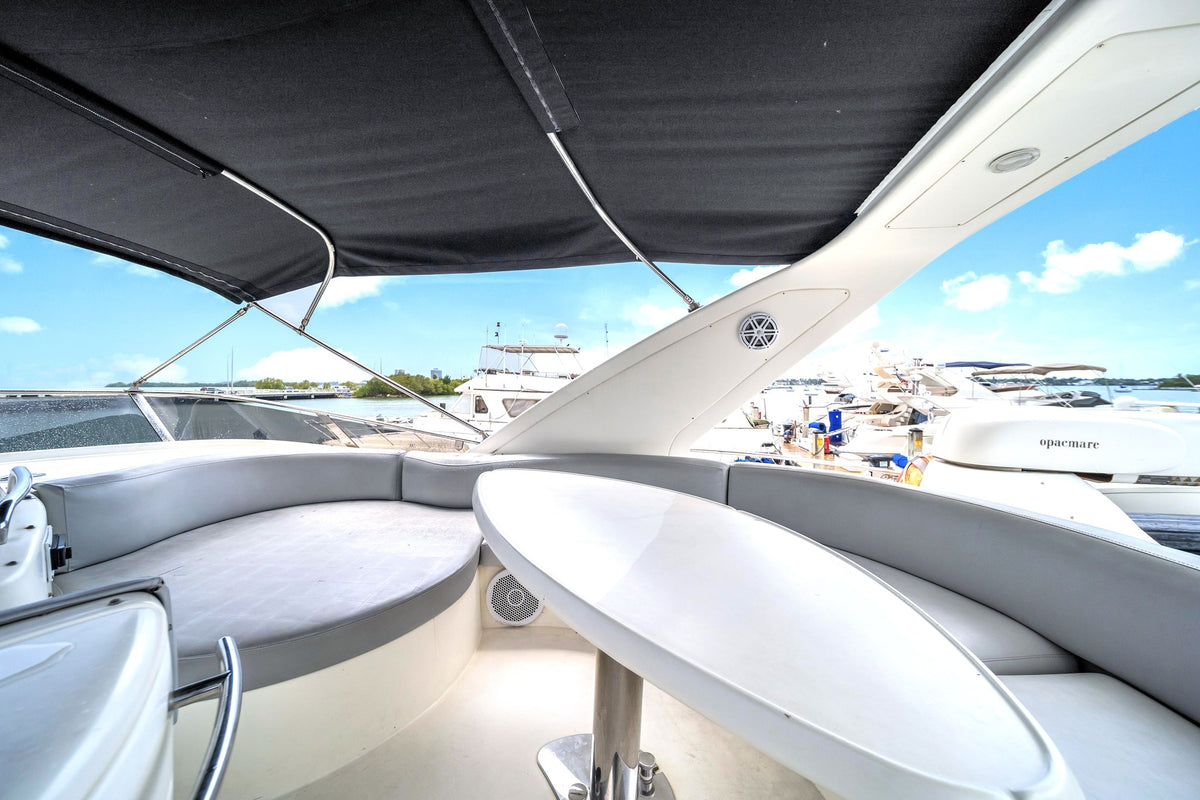 65ft Azimut DV