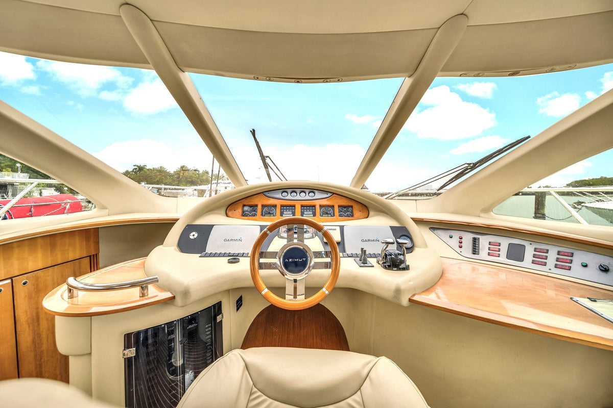 65ft Azimut DV