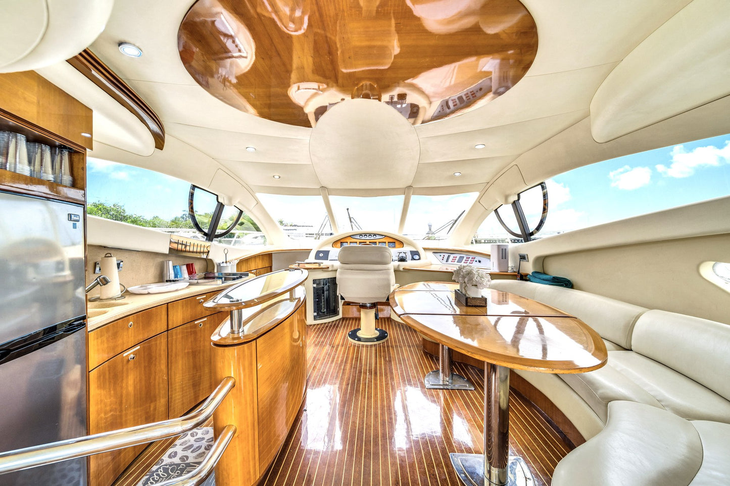 65ft Azimut DV