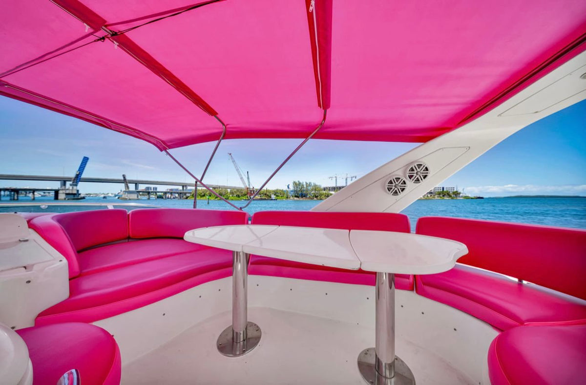 60ft Azimut Pink