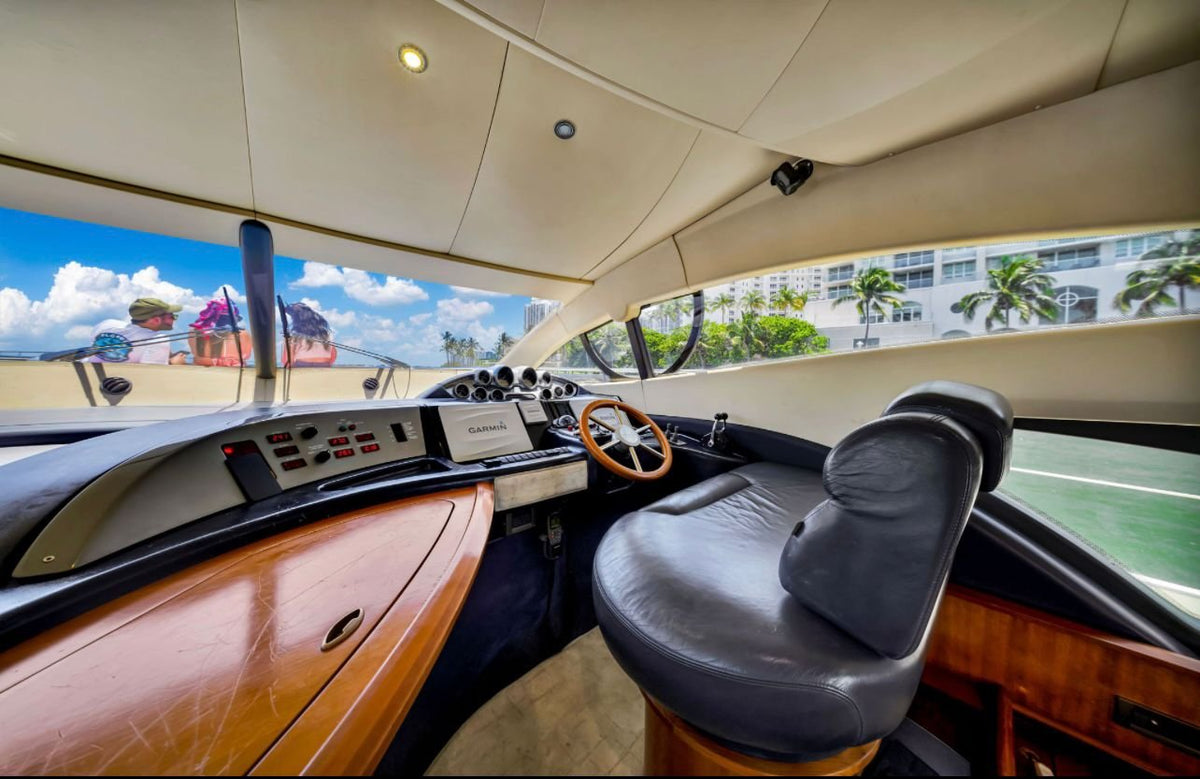 60ft Azimut Pink