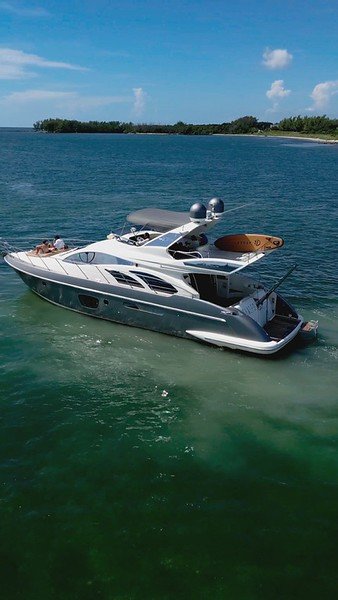 65ft Azimut Rss
