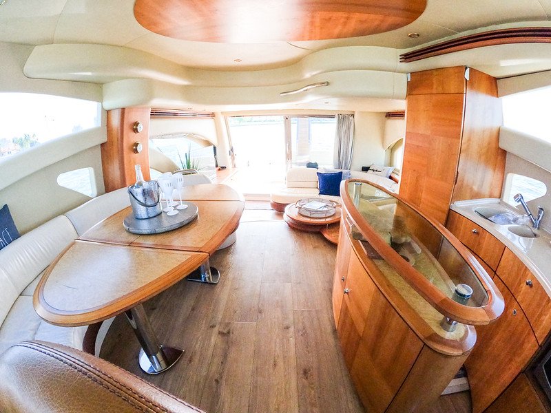 65ft Azimut Rss