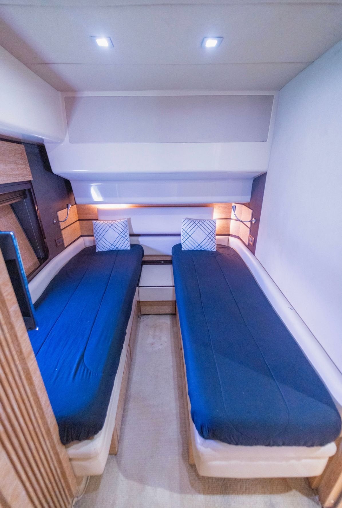 70ft Azimut T