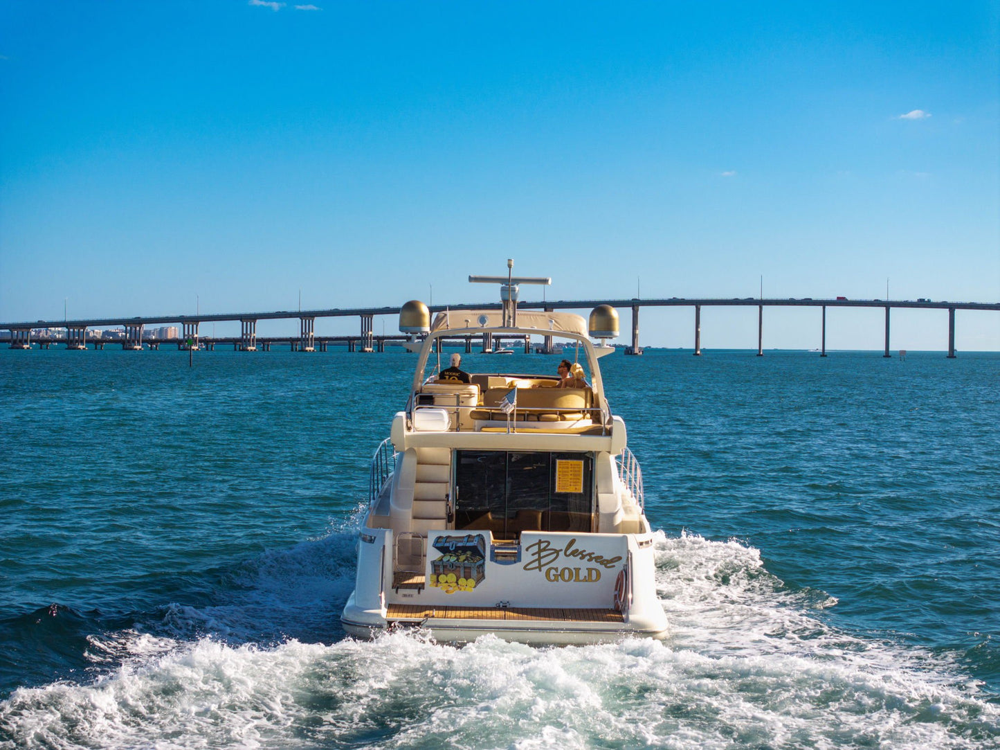 60ft Azimut Gold