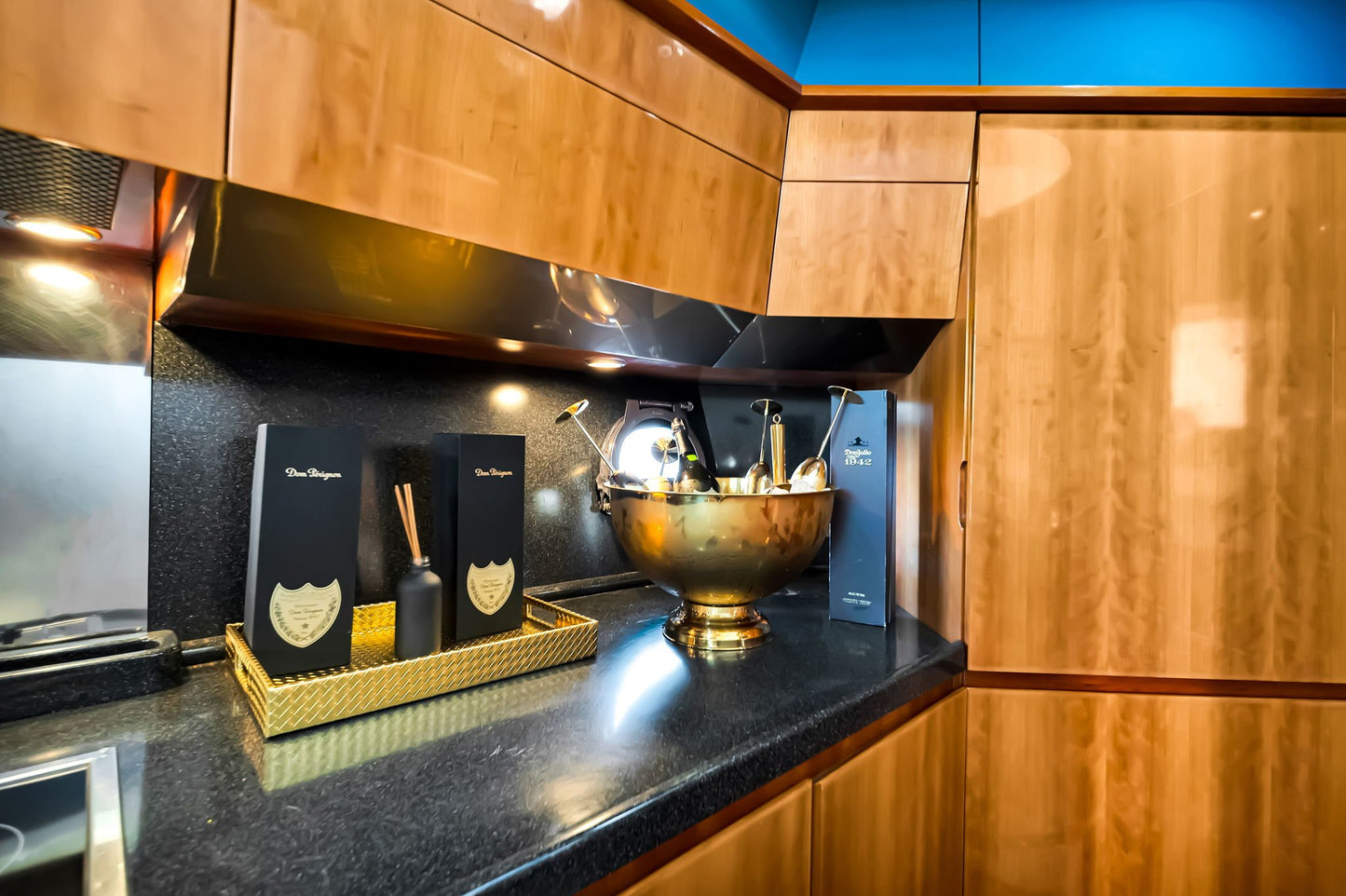 60ft Azimut Gold