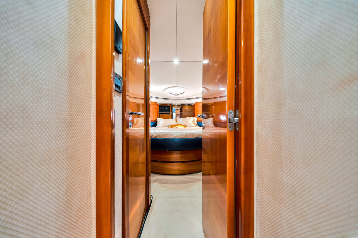 60ft Azimut Gold