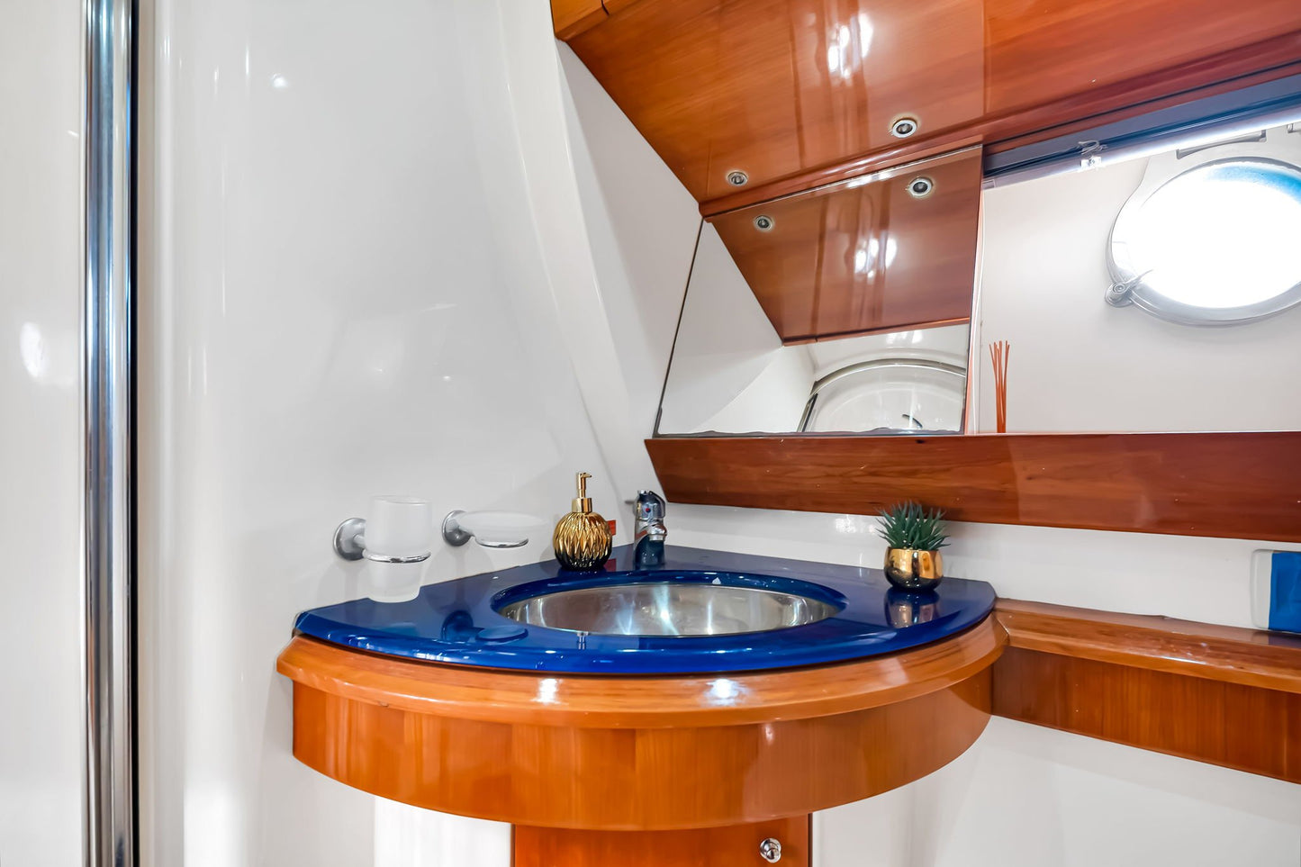 60ft Azimut Gold