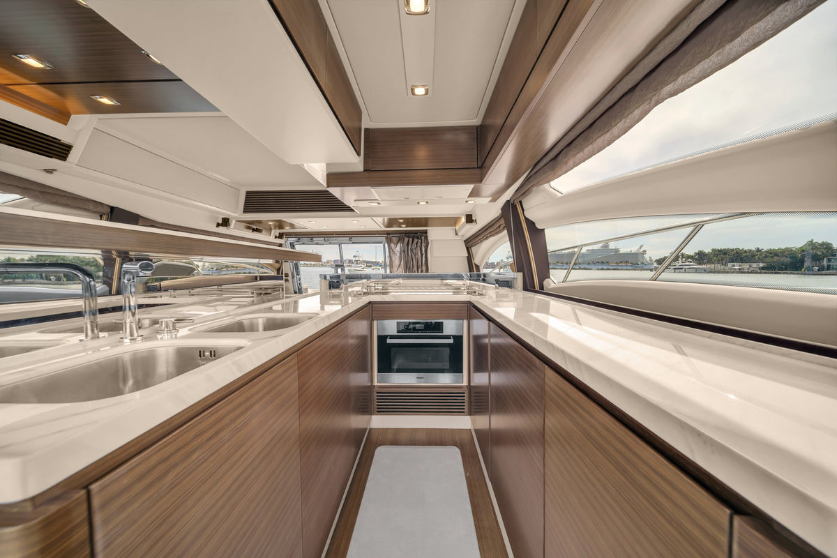 70ft Azimut Deon