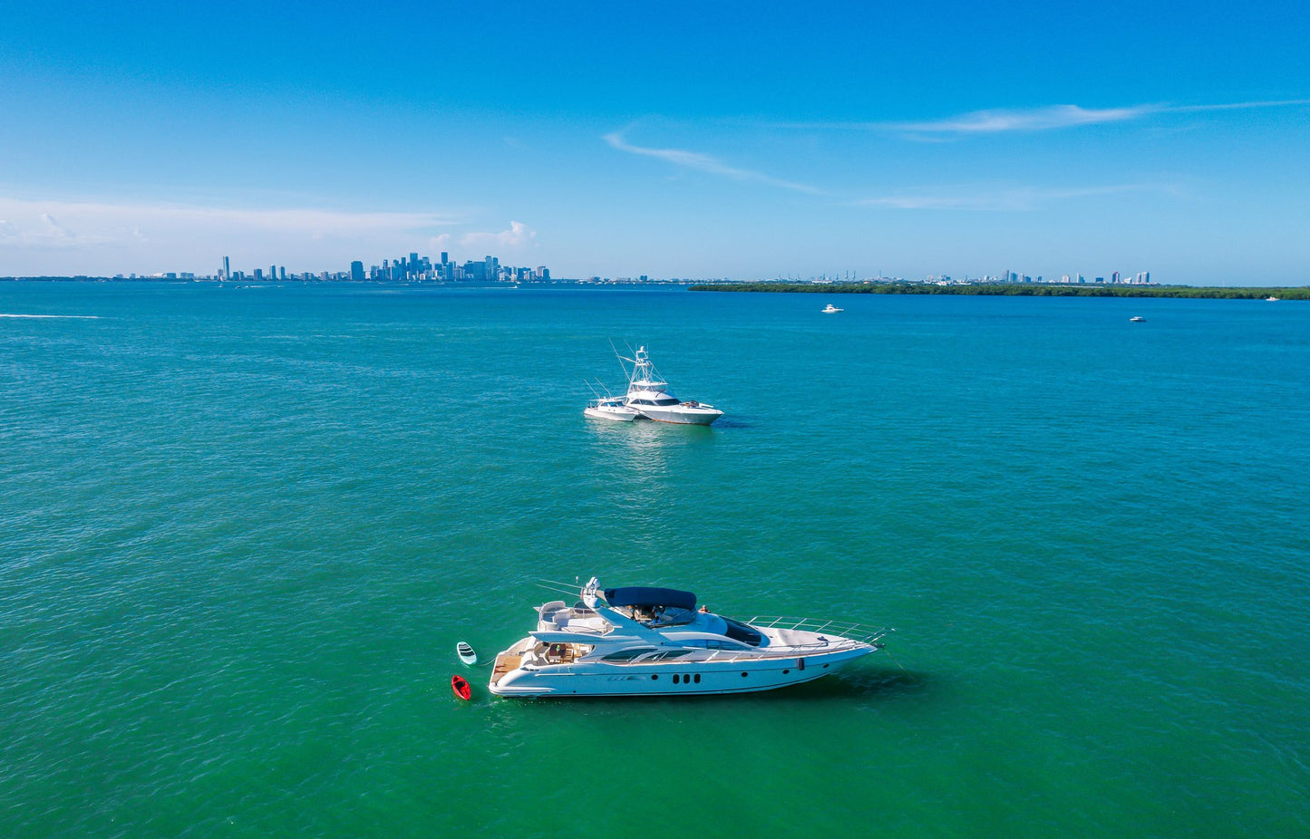 65ft Azimut Sea La Vie