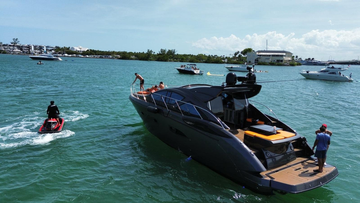 60ft Azimut Black