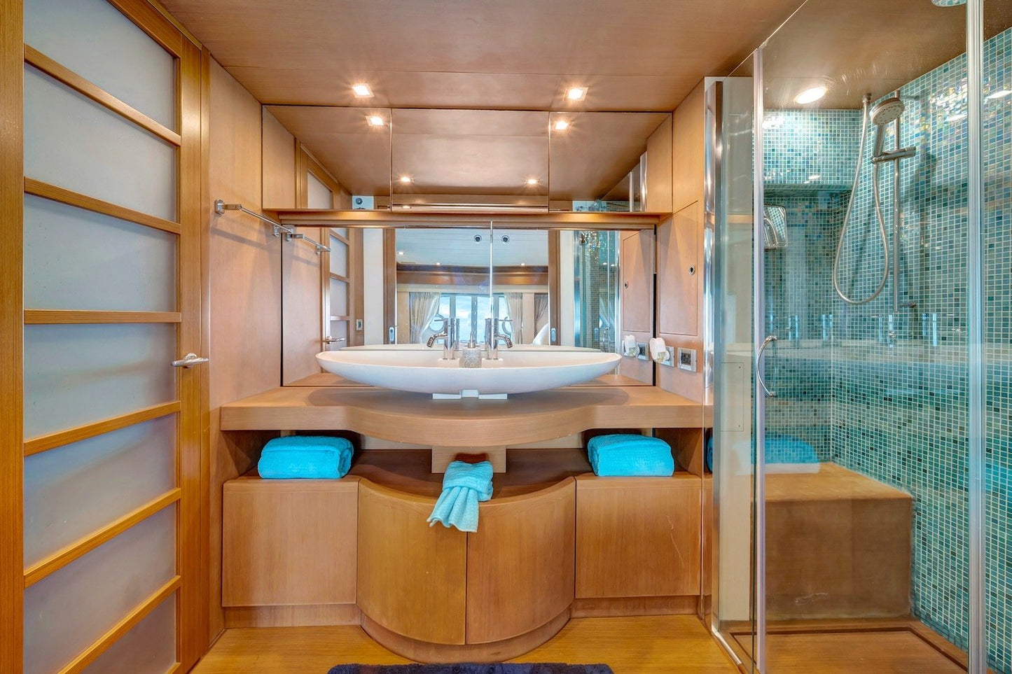 85ft Ferretti Destiny