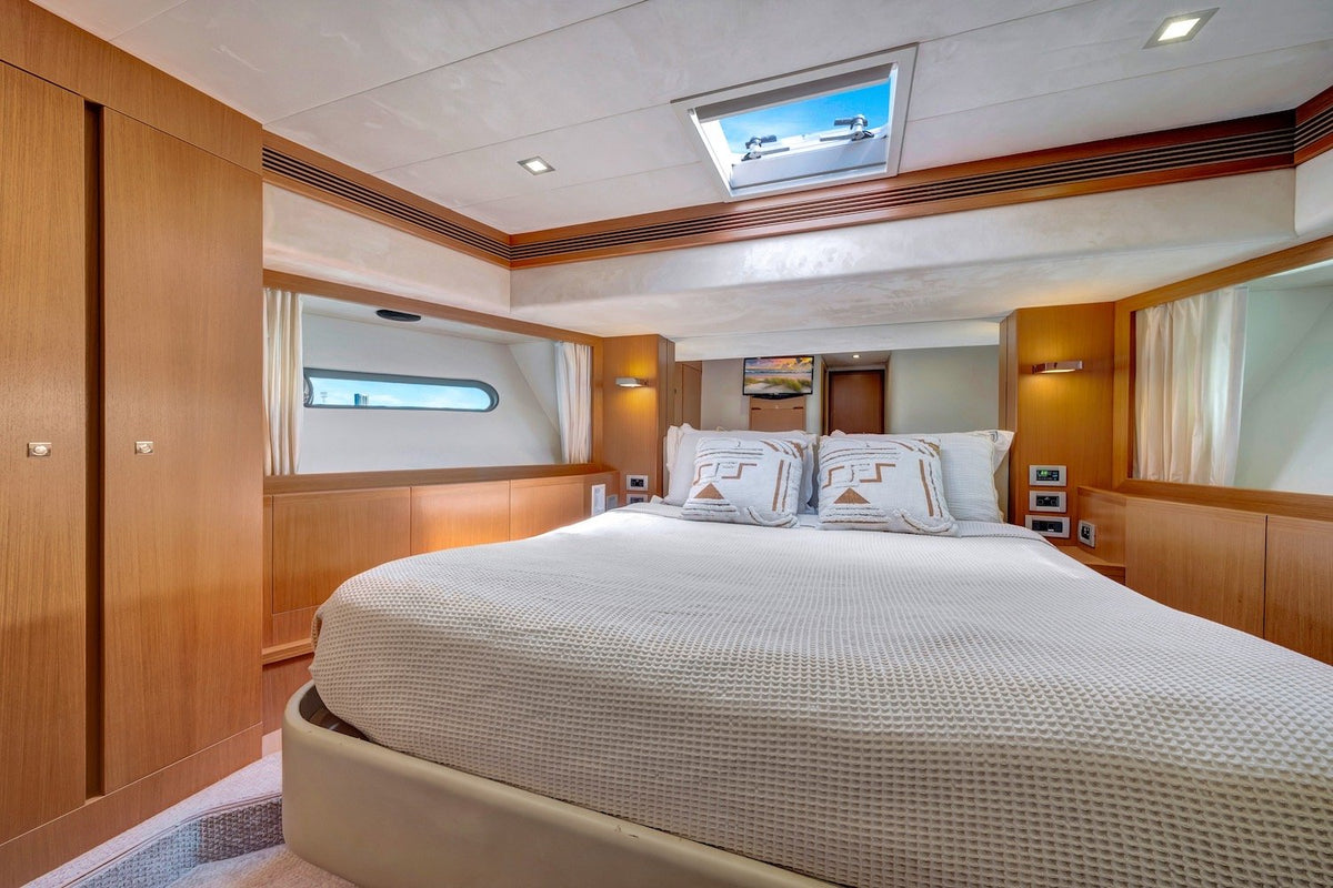 85ft Ferretti Destiny