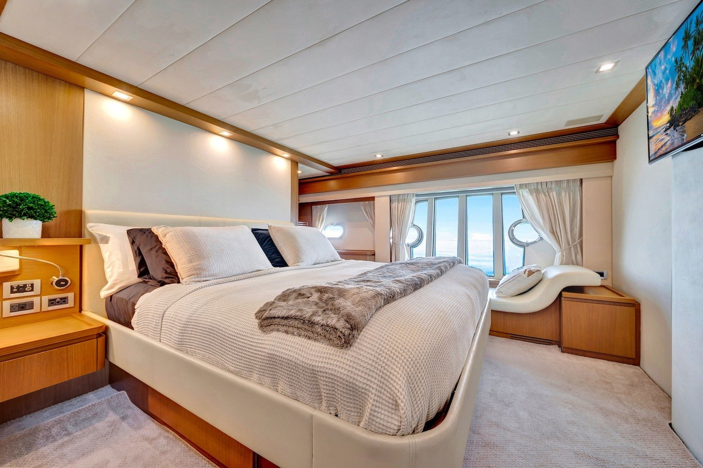 85ft Ferretti Destiny