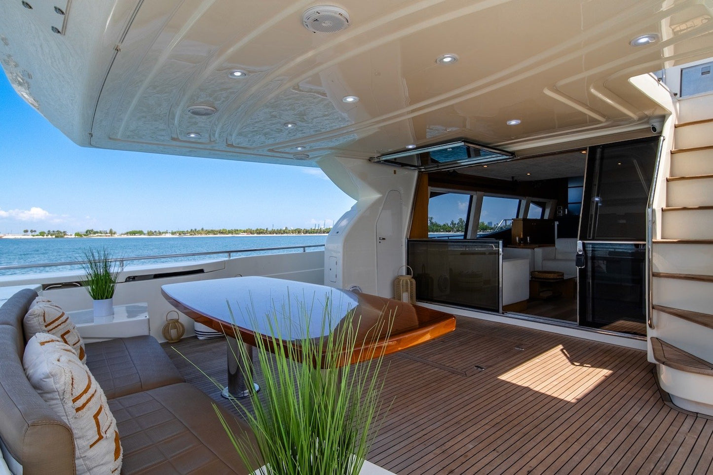 85ft Ferretti Destiny