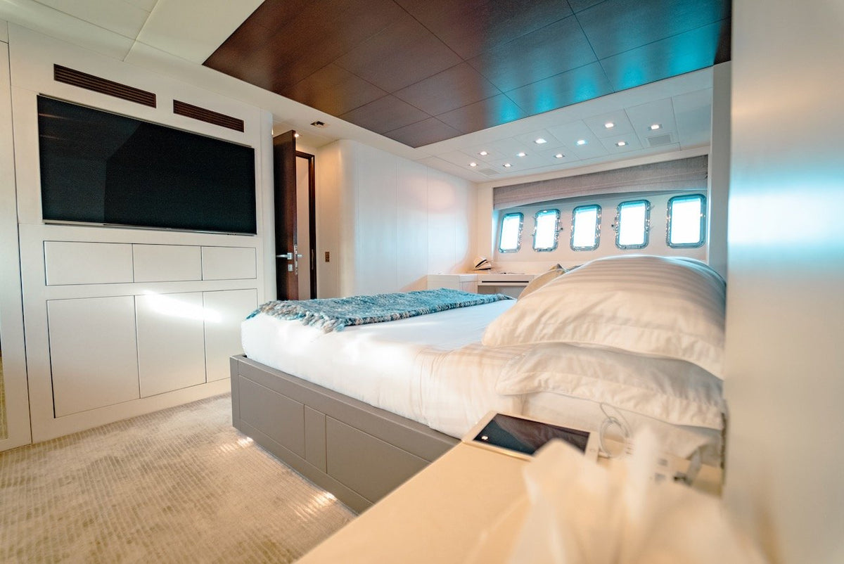 95ft Mangusta