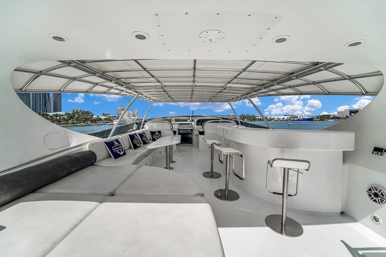 110ft Maiora