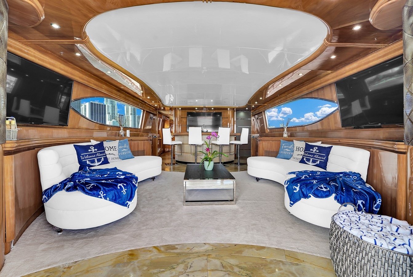 110ft Maiora