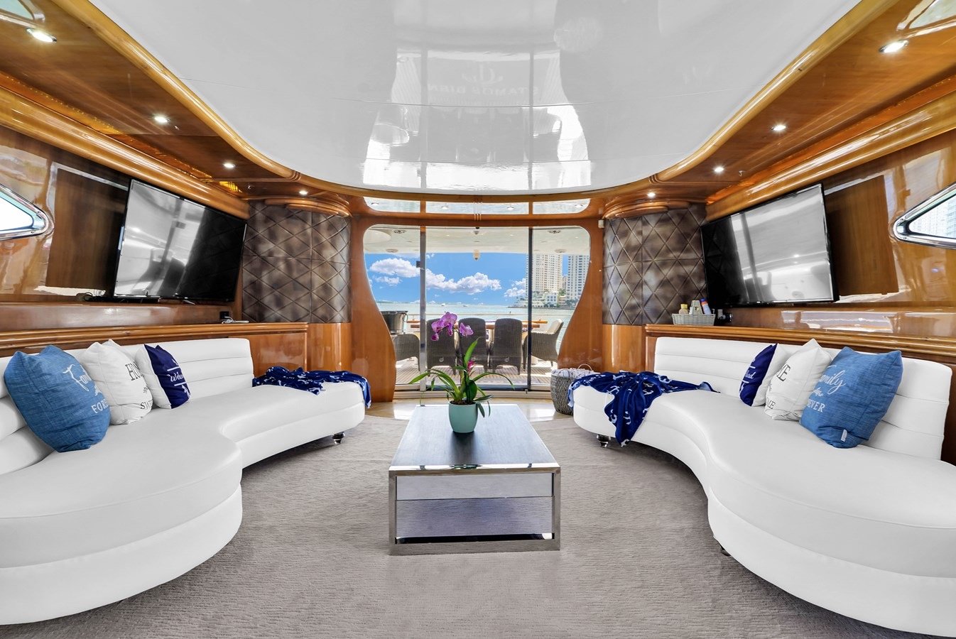 110ft Maiora