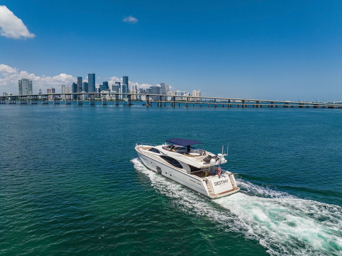 85ft Ferreti Destiny (NYE Fireworks Show)