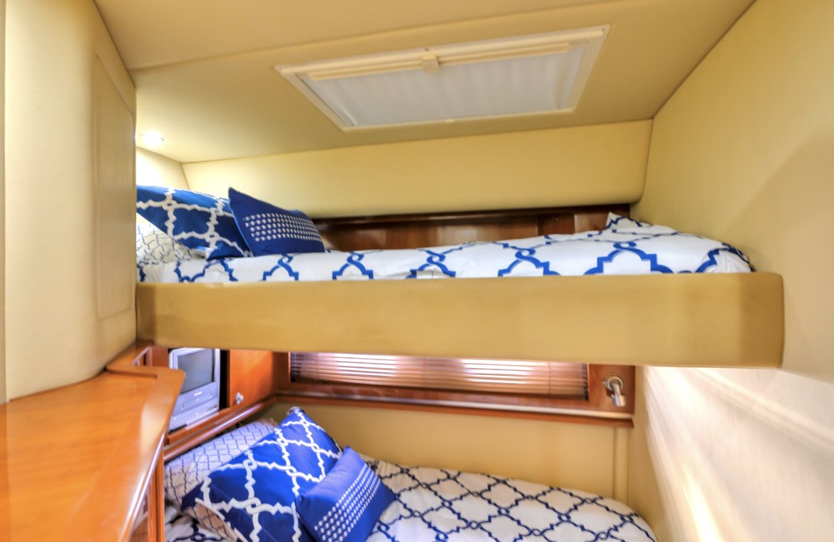 60ft Sea Ray DV