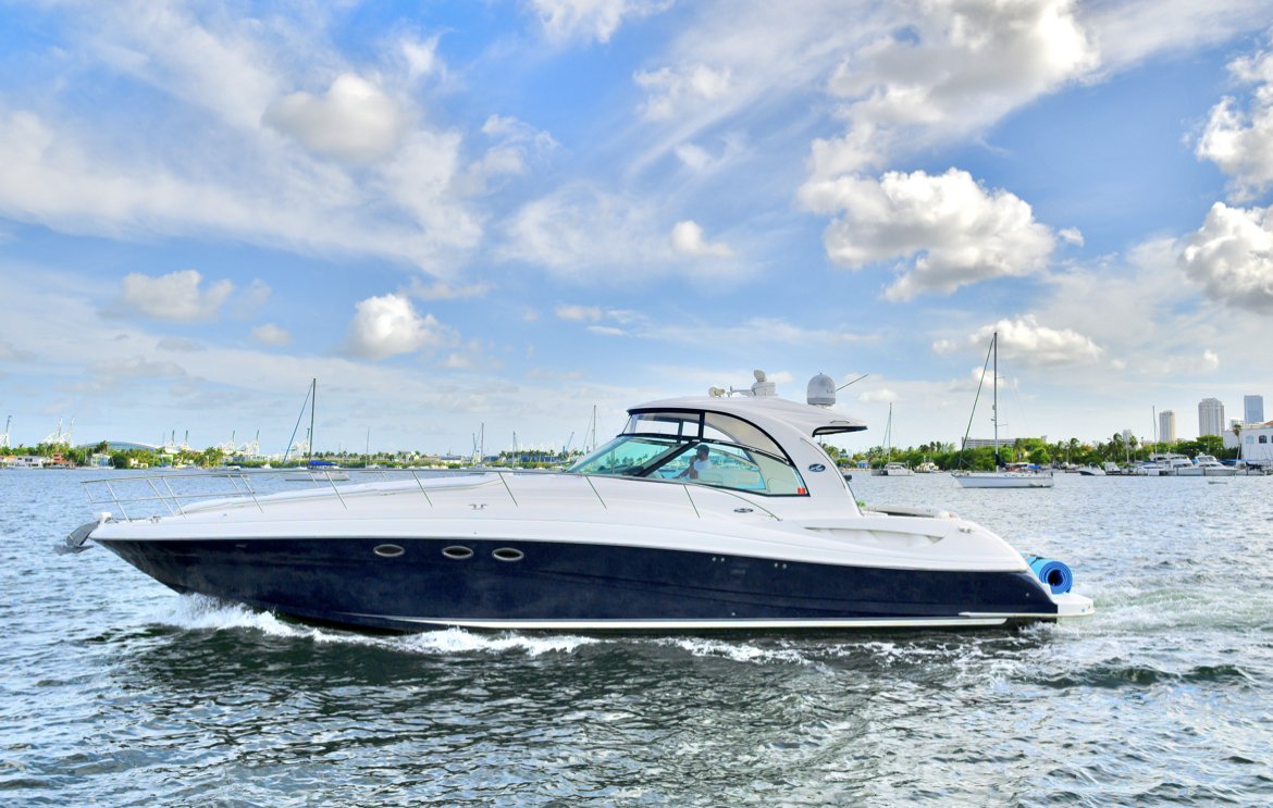 60ft Sea Ray DV