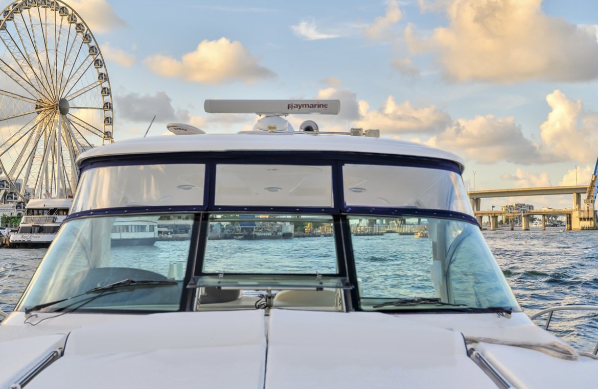 60ft Sea Ray DV
