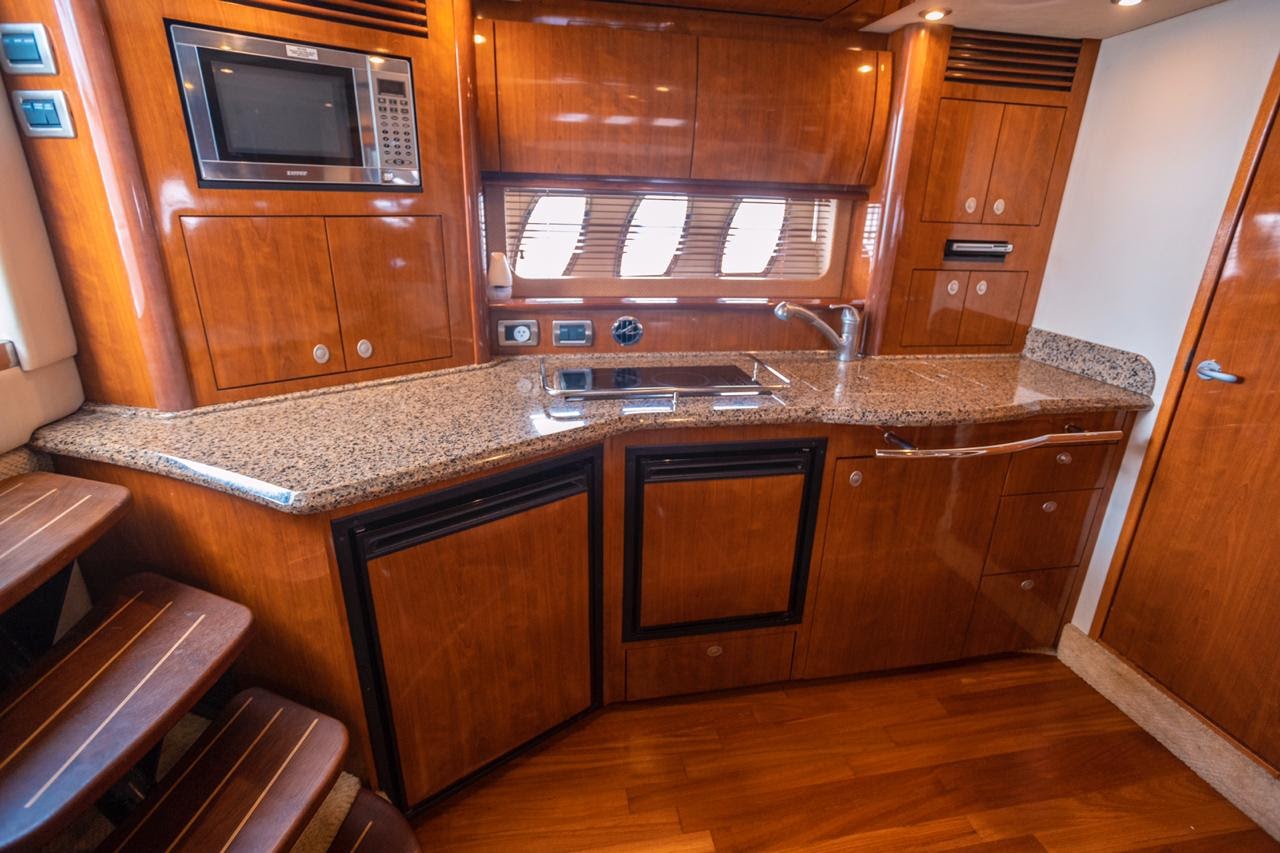 Sea Ray 425