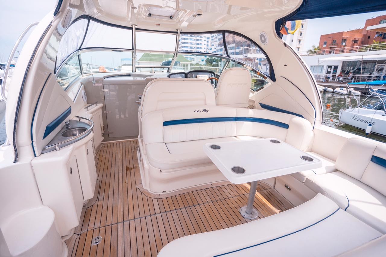 Sea Ray 425