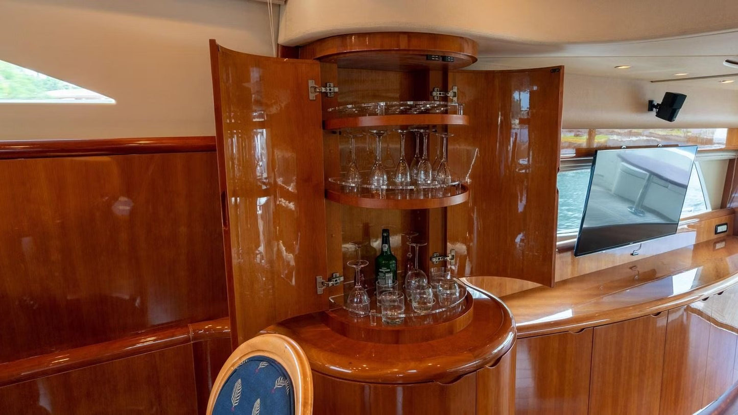 80ft Uniesse