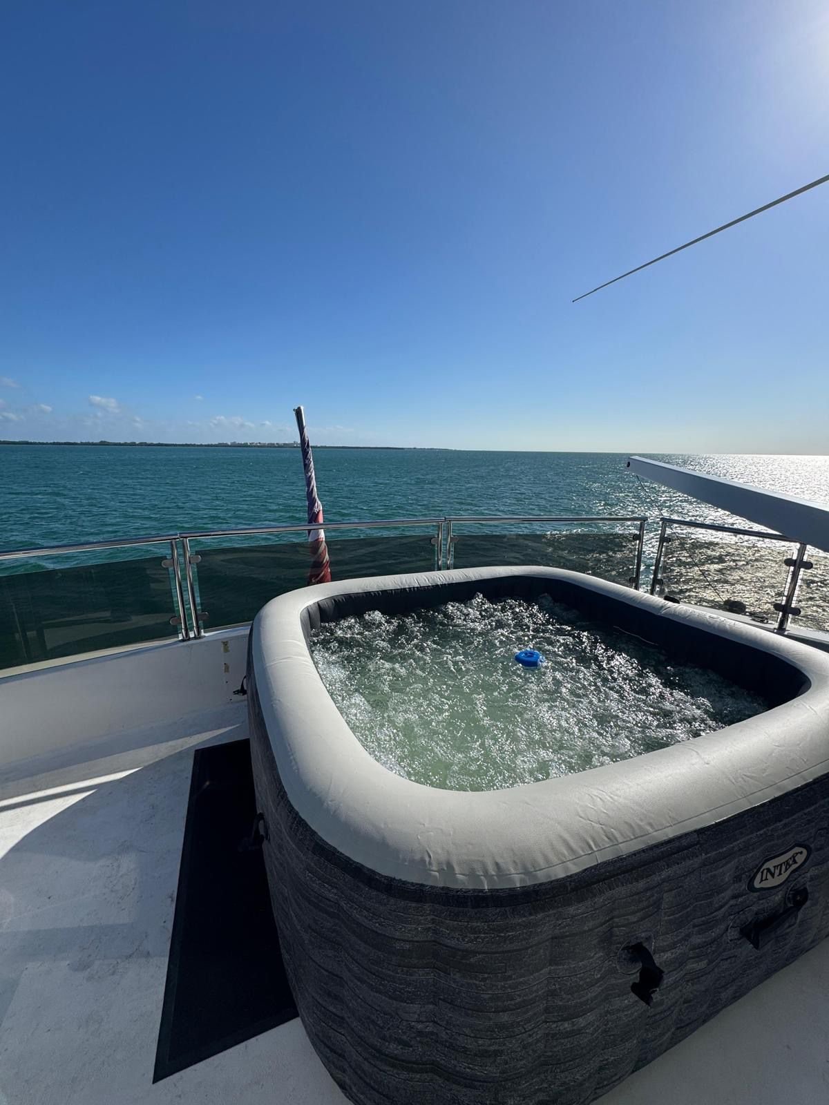 110ft Maiora