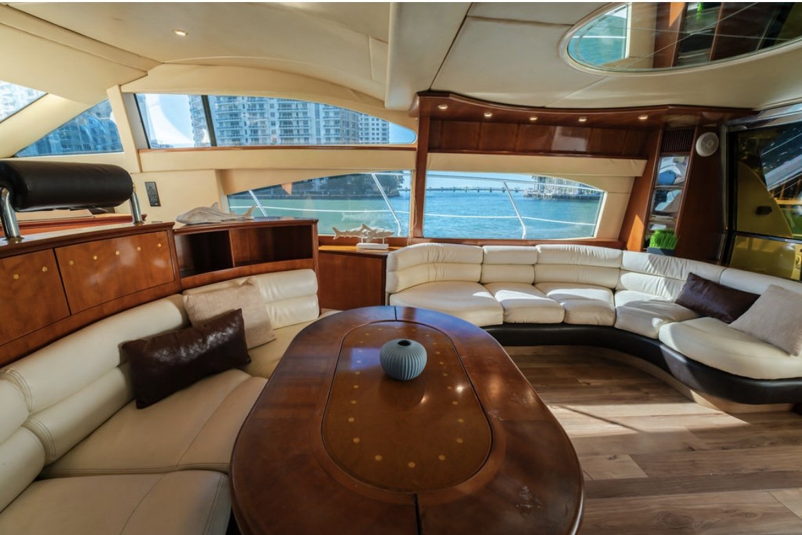 65ft Azimut R