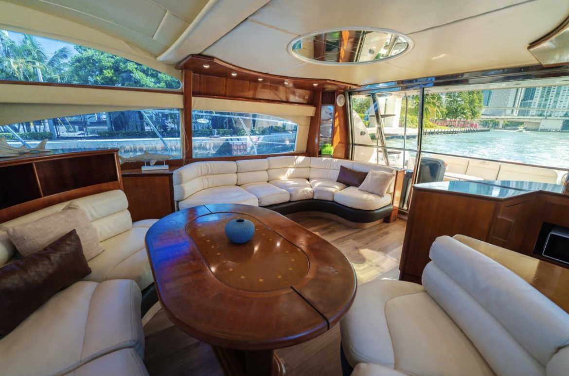 65ft Azimut R