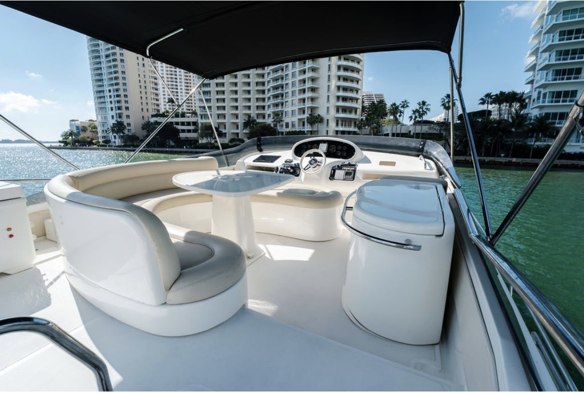 65ft Azimut R