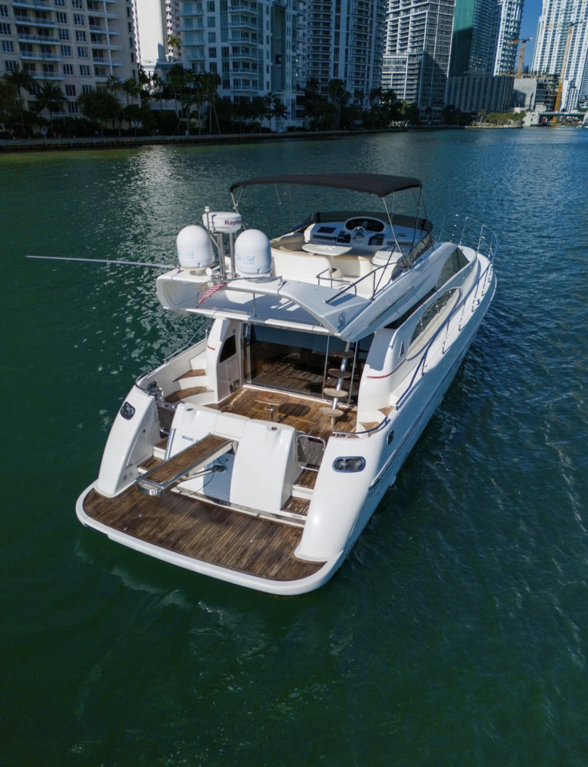 65ft Azimut R