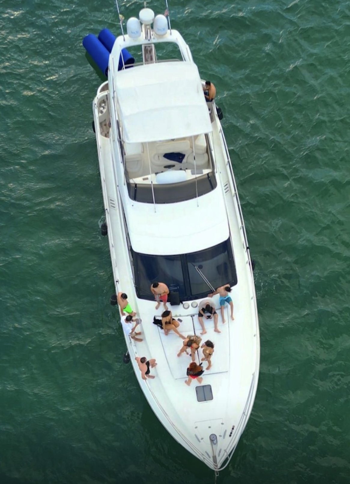 65ft Azimut R