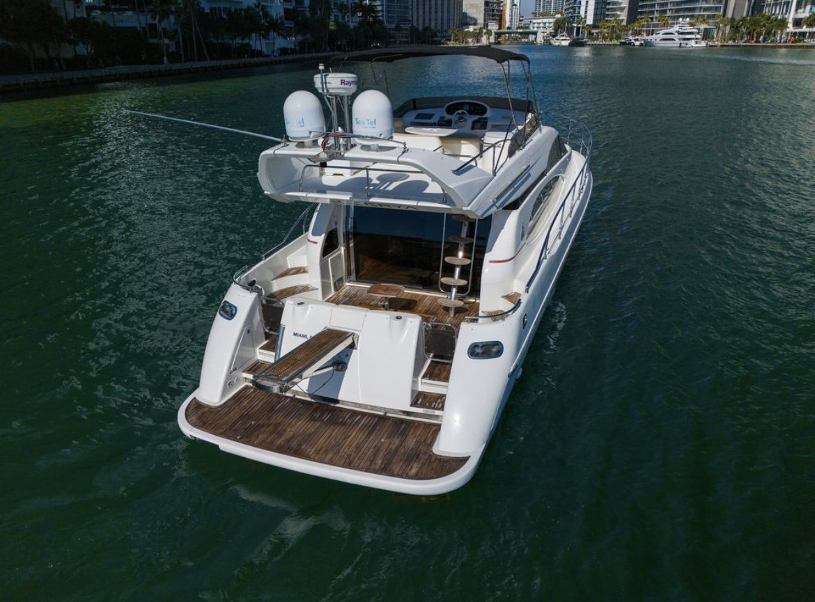 65ft Azimut R