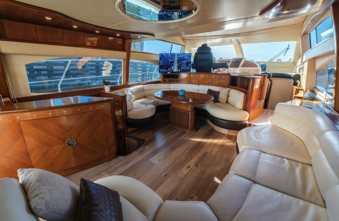 65ft Azimut R
