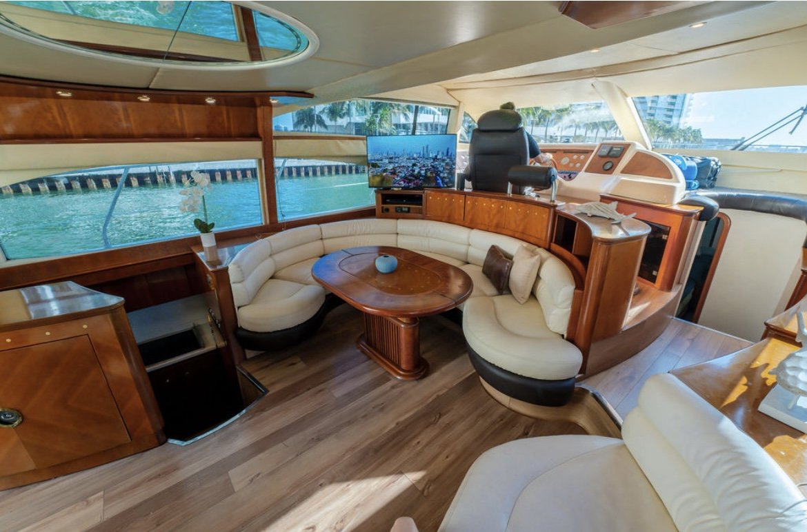 65ft Azimut R