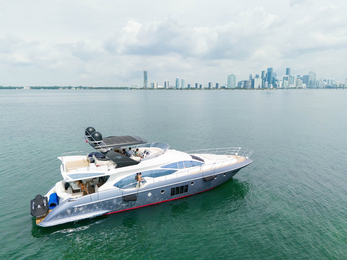 70ft Azimut 211