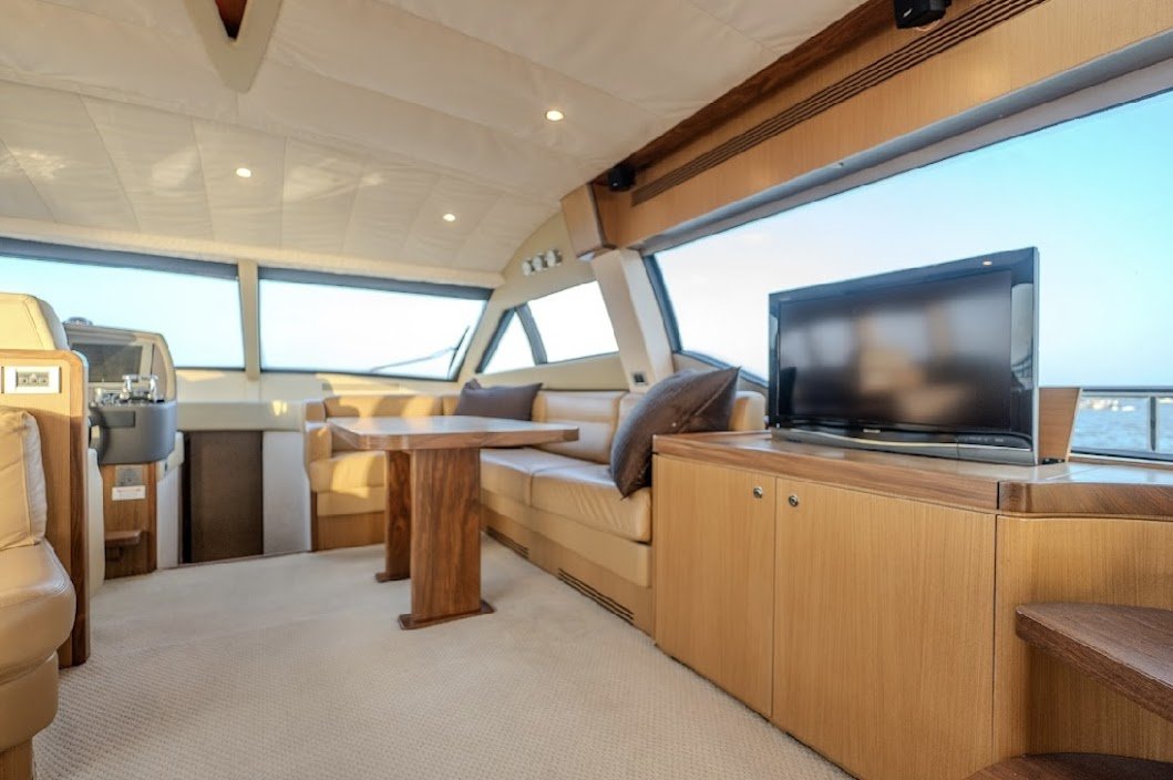 85ft Ferretti L