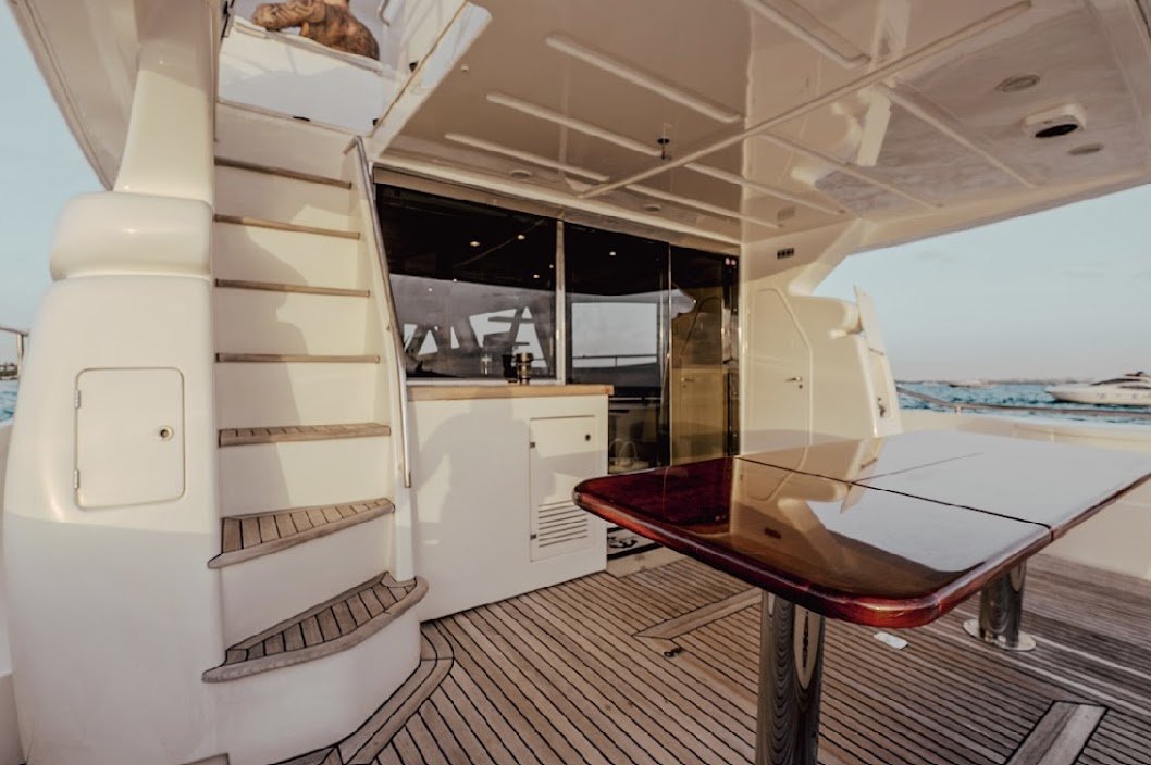 85ft Ferretti L