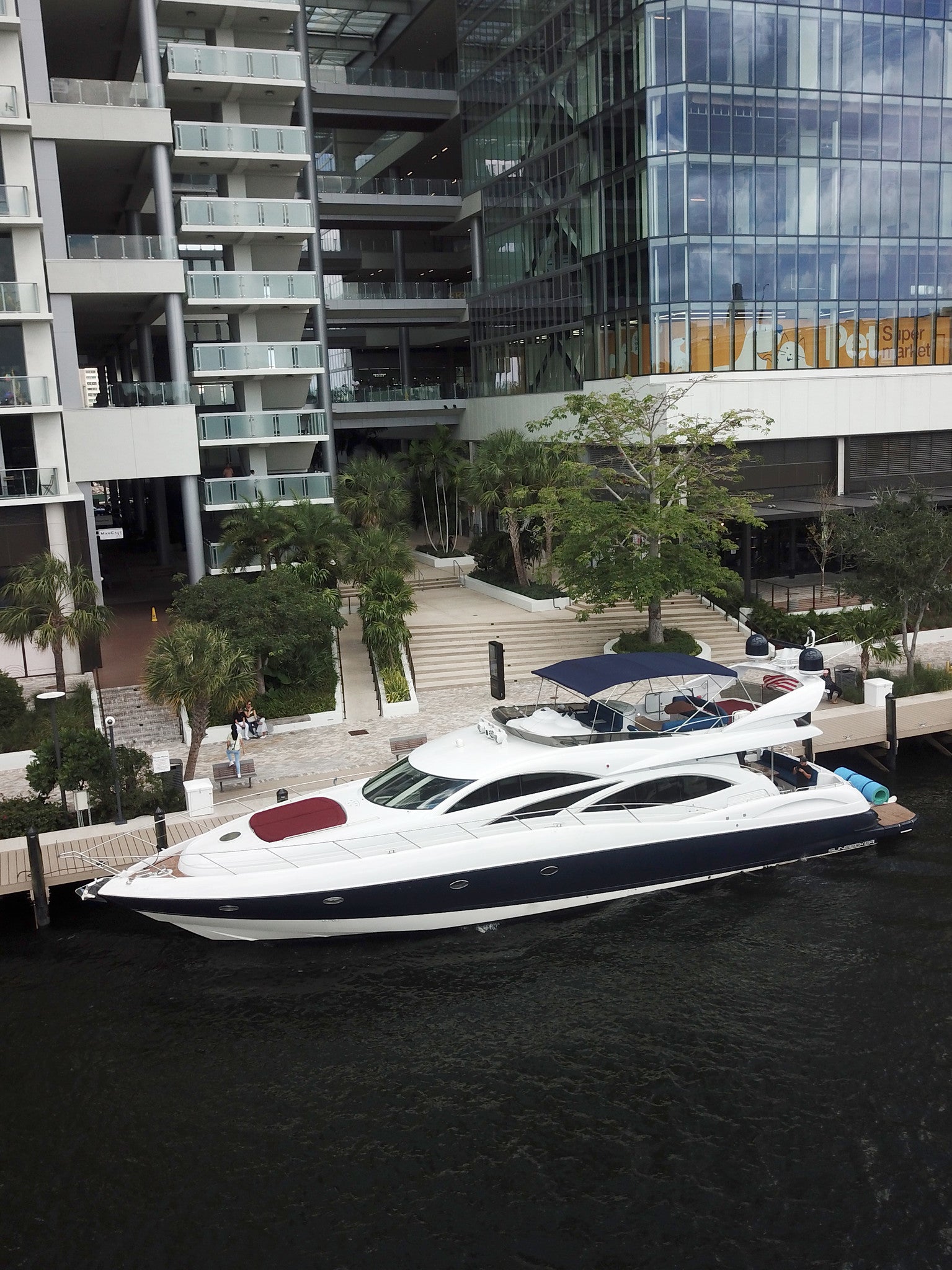 80ft Sunseeker Manhattan