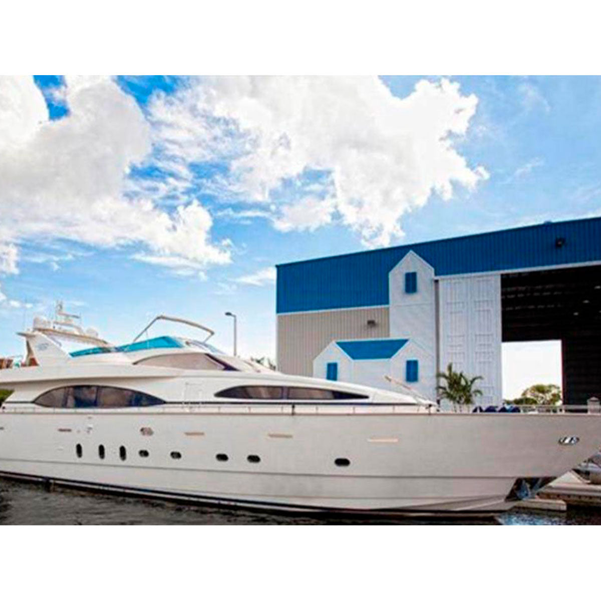 105ft Azimut