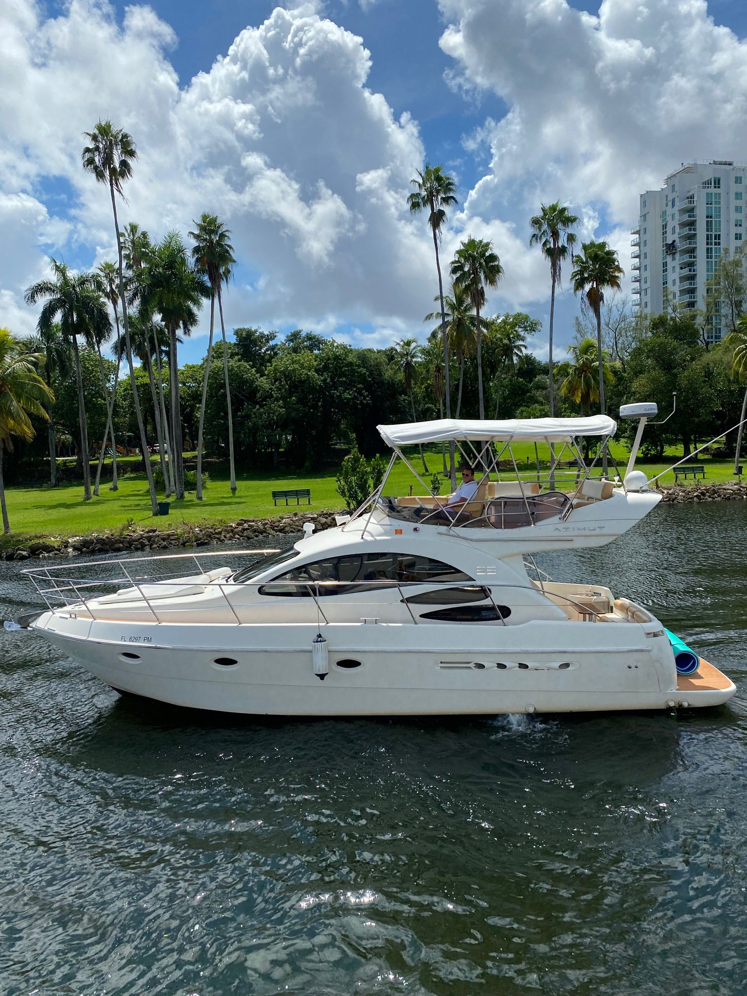 40ft Azimut