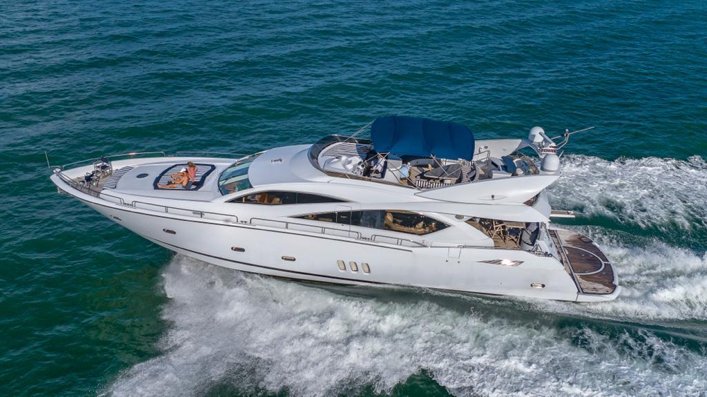 82ft Sunseeker Alaina